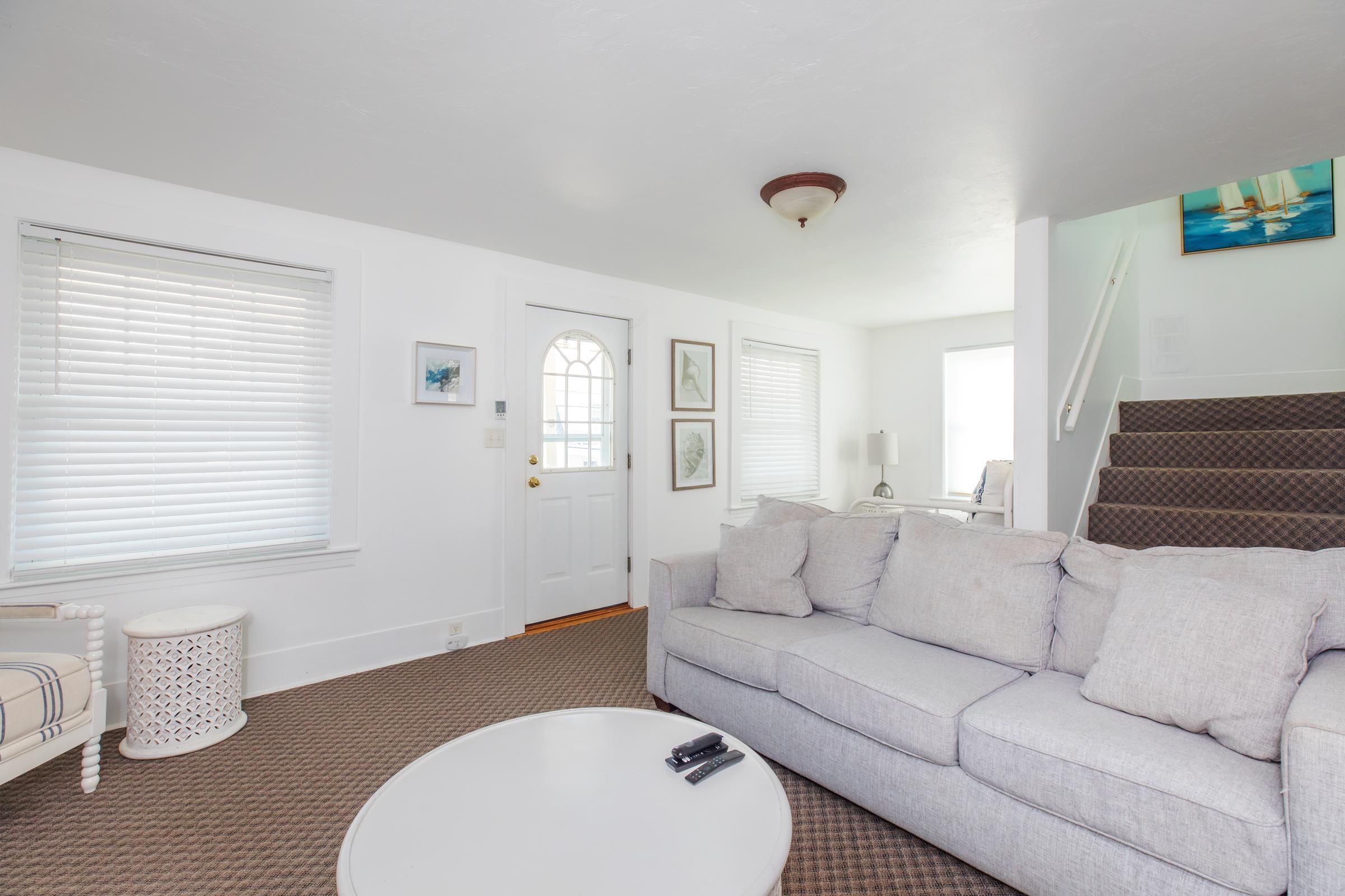 18 Highland Avenue Hampton, NH 03842 - Photo 10 of 38