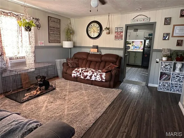 $93,000 | 433 South Street, Lebanon, MO 65536