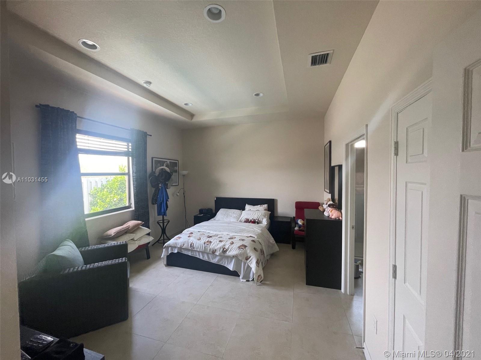 27760 Southwest 135th Ave Road Homestead, FL 33032 - Photo 12 of 27 Gallery Image 12