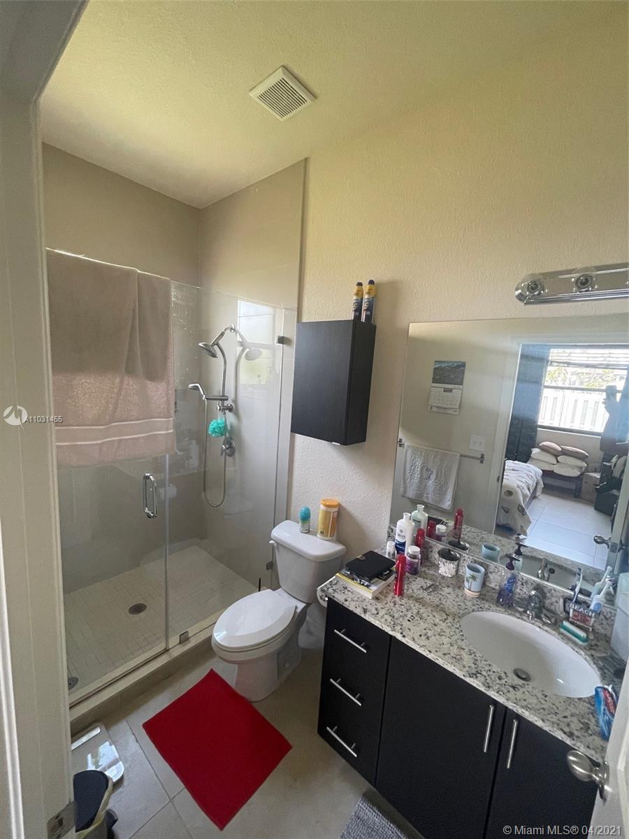 27760 Southwest 135th Ave Road Homestead, FL 33032 - Photo 13 of 27 Gallery Image 13