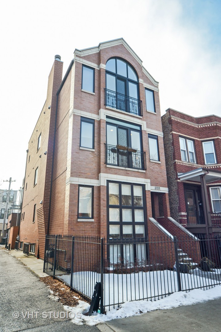2133 West Rice Street, Unit 2 Chicago, IL 60622 - Photo 1 of 13