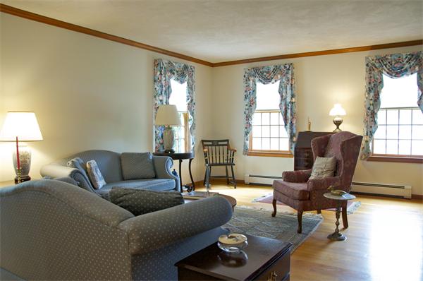 116 Summer Street Maynard, MA 01754 - Photo 5 of 30 Gallery Image 5