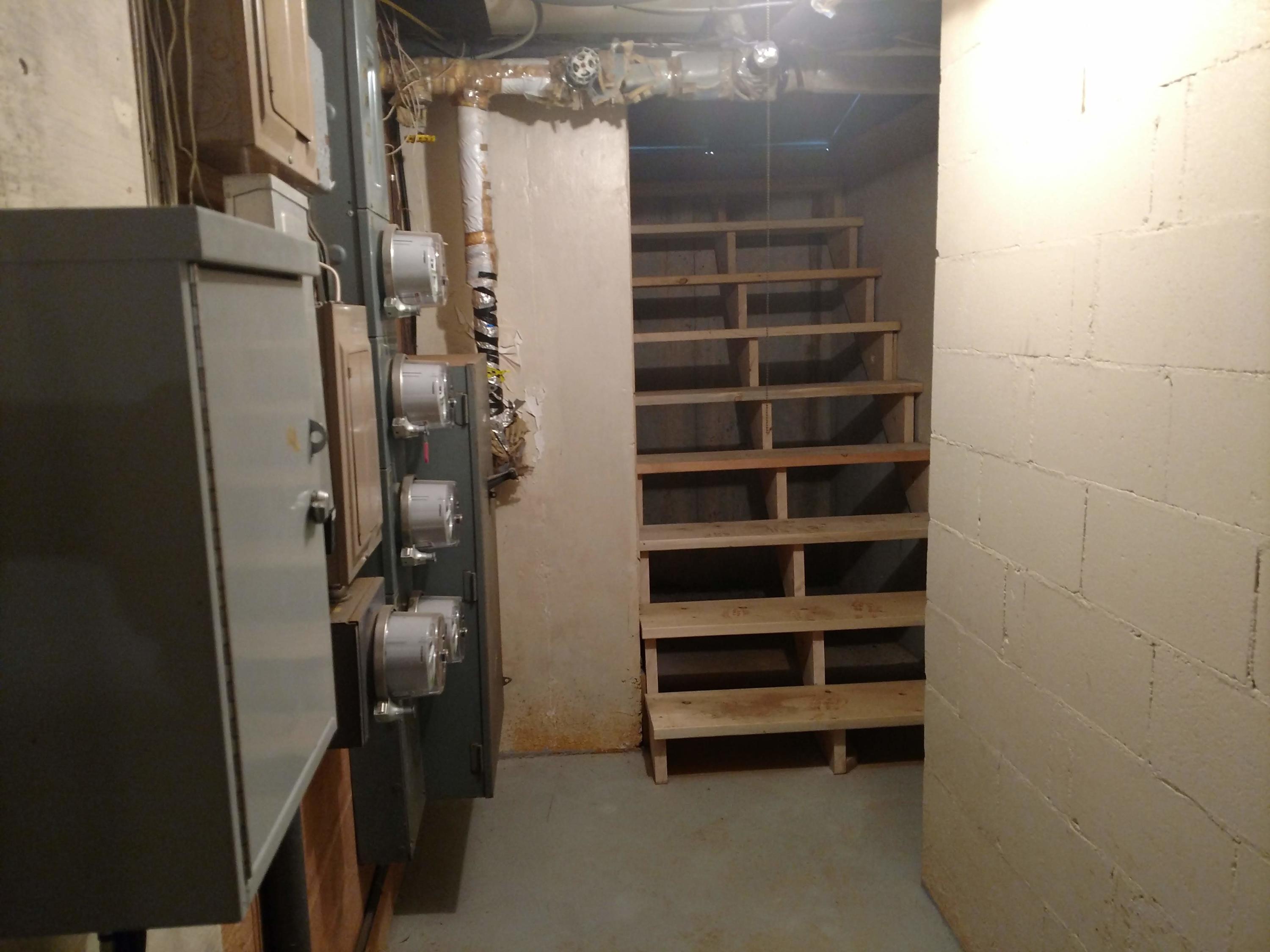 683 Old Post Road, Unit U18 Dennis, MA 02638 - Photo 24 of 26 a view of walk in closet