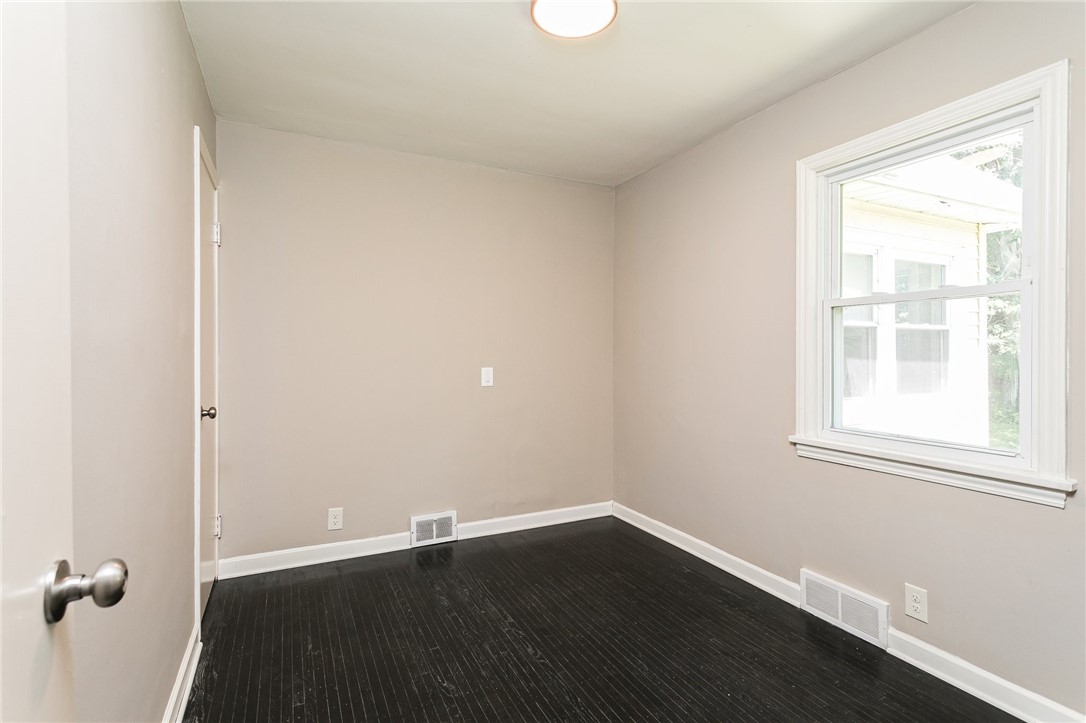 504 Moseley Road Perinton, NY 14450 - Photo 16 of 20