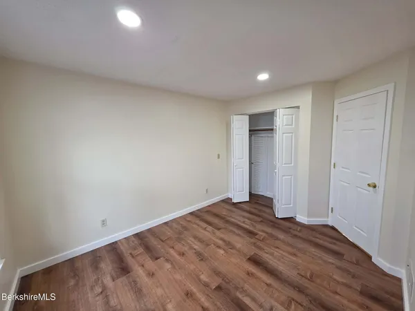 $1,200 | 19 Pleasant Street, Unit 2B, Adams, MA 01220