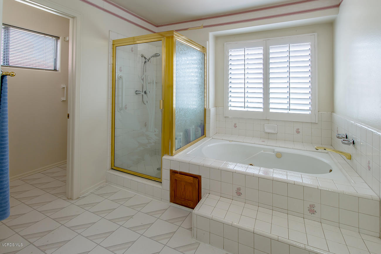 Undisclosed Address Stevenson Ranch, CA 91381 - Photo 11 of 27 MASTER SUITE-5MLS