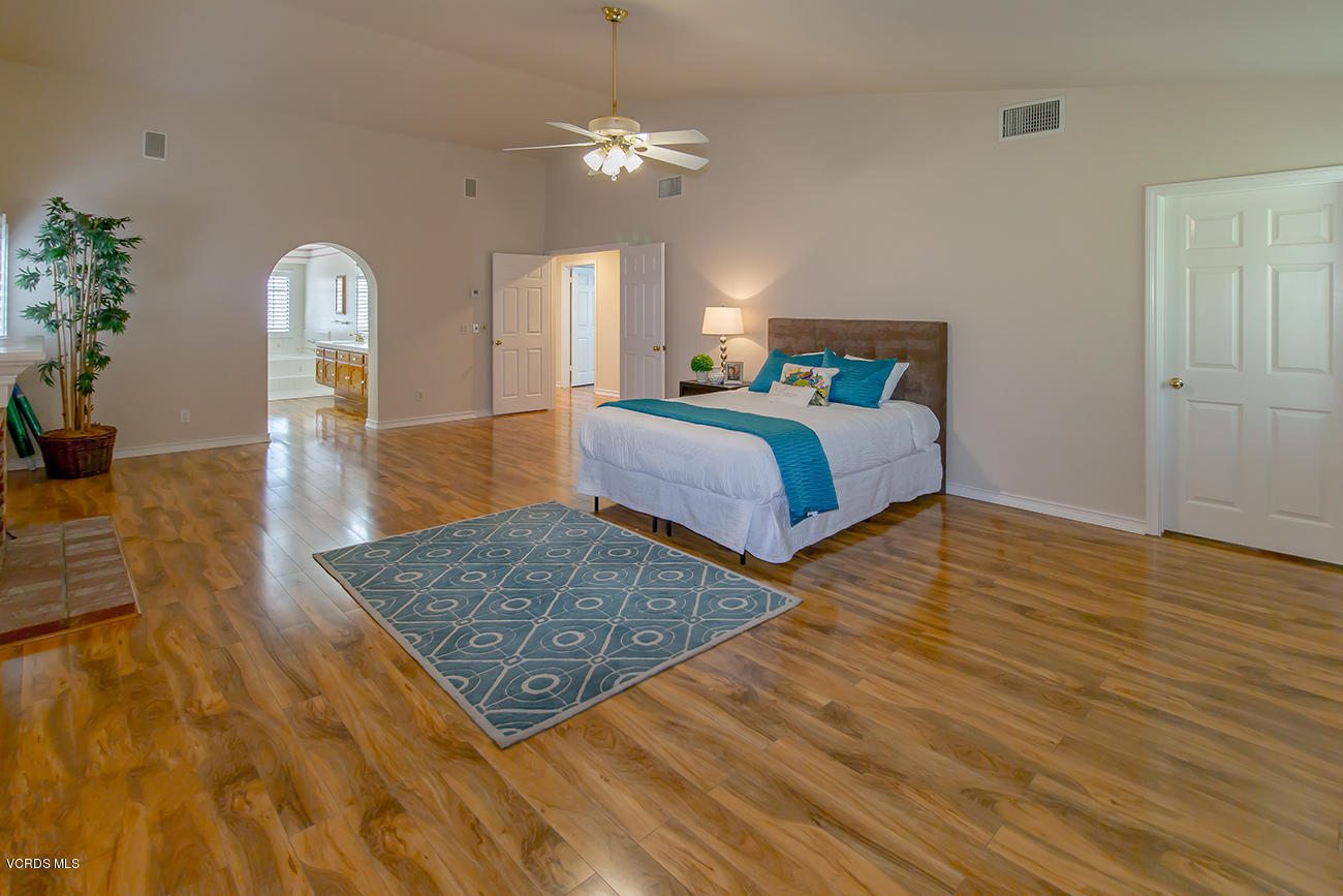 Undisclosed Address Stevenson Ranch, CA 91381 - Photo 8 of 27 MASTER SUITE-2MLS