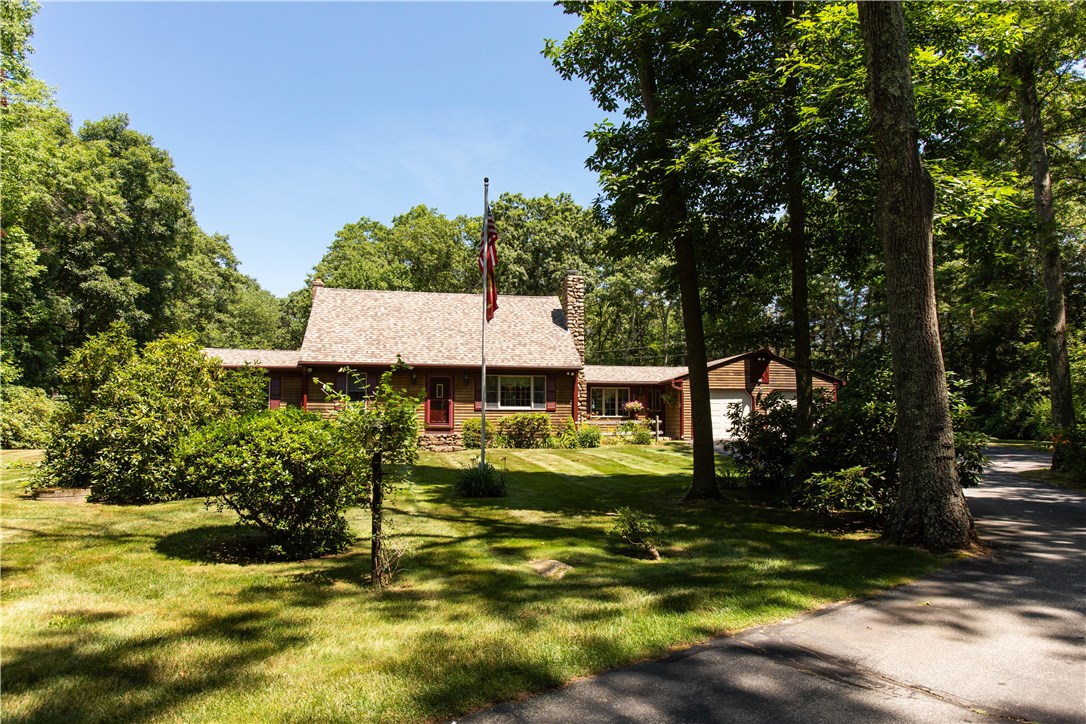2774 Harkney Hill Road Coventry, RI 02816 - Photo 4 of 27