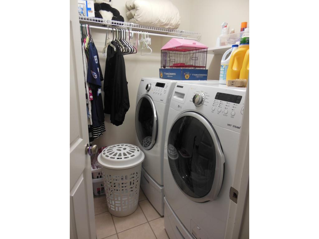 271 Rockingham Meadows Drive Johnson City, TN 37615 - Photo 8 of 20 Laundry
