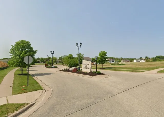 $37,900 | 1705 Cornerstone Circle, Platteville, WI 53818