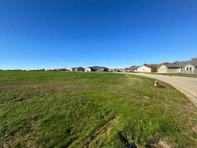 $37,900 | 1705 Cornerstone Circle, Platteville, WI 53818