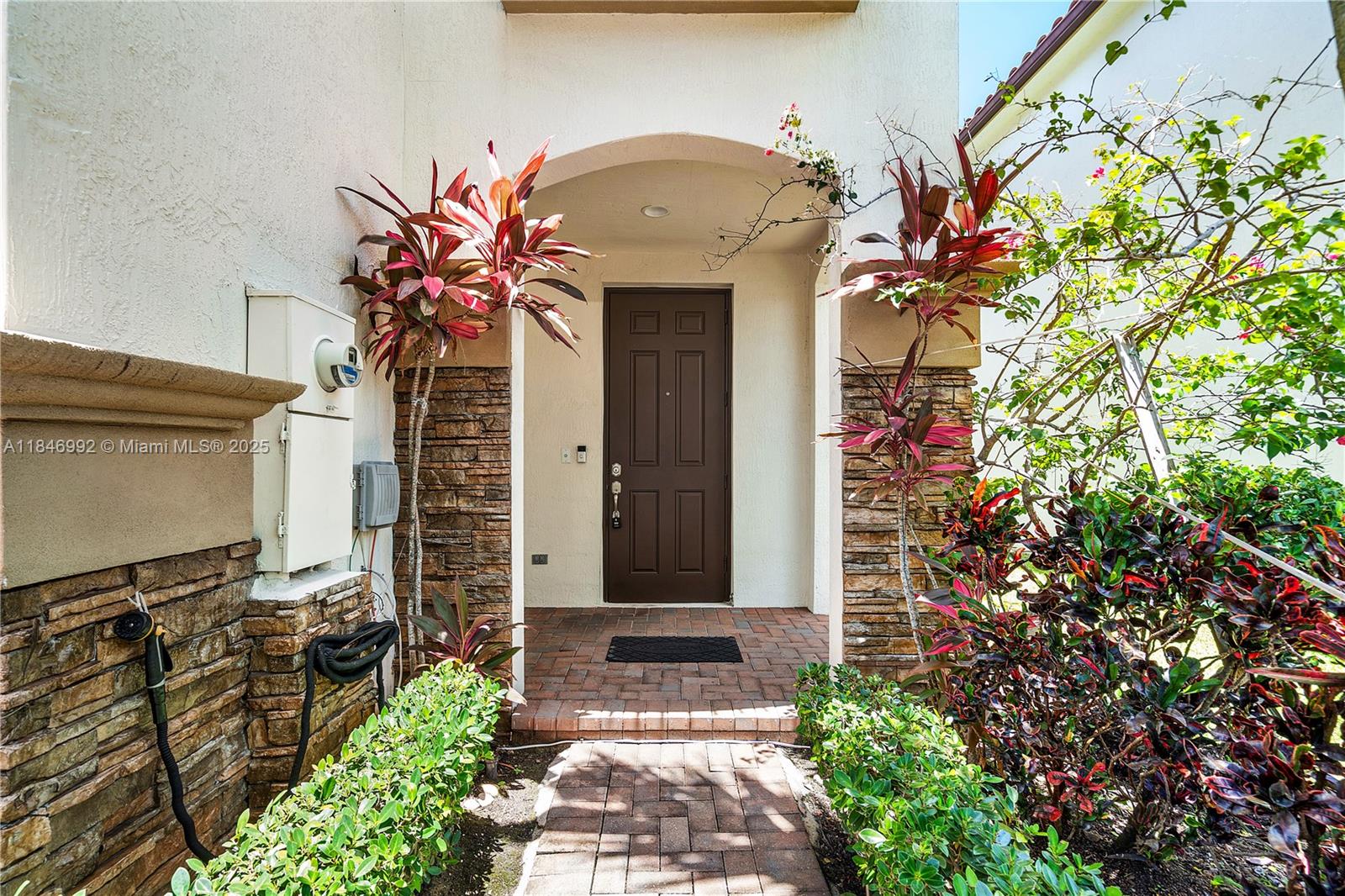 6411 Osprey Landing Street Davie, FL 33314 - Photo 3 of 38 a front view of a house