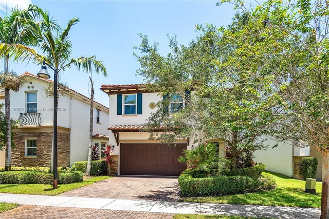 $724,999 | 6411 Osprey Landing Street, Davie, FL 33314