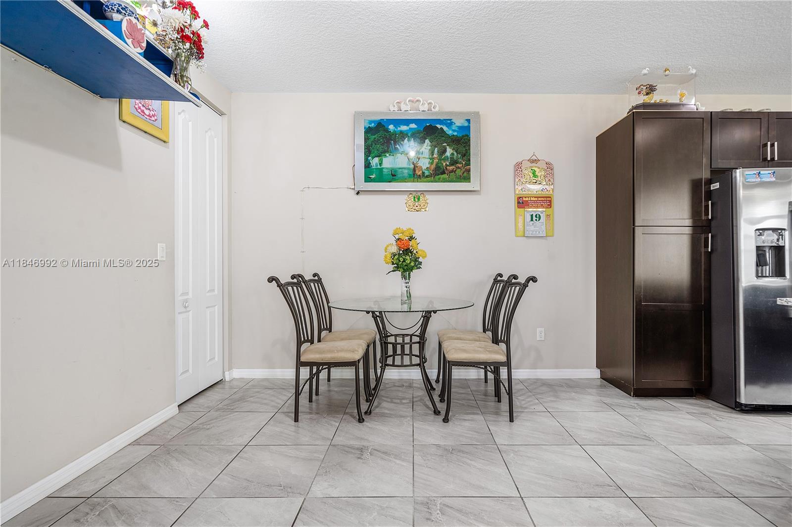 6411 Osprey Landing Street Davie, FL 33314 - Photo 10 of 38 a dining room with furniture and window
