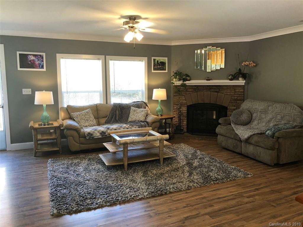 1092 Sharon Ridge Road Fairview, NC 28730 - Photo 2 of 22 Gallery Image 2
