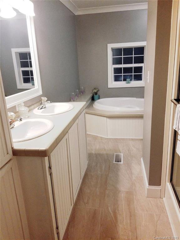 1092 Sharon Ridge Road Fairview, NC 28730 - Photo 7 of 22 Gallery Image 7