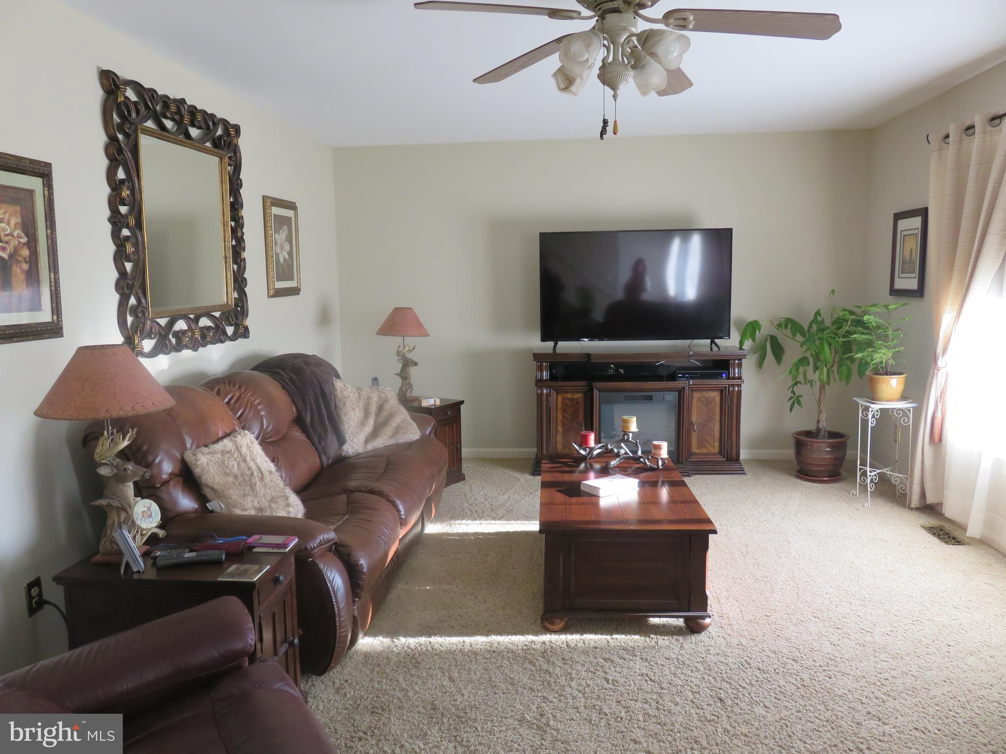 8501 Deer Run Road Denton, MD 21629 - Photo 4 of 30 Living Room