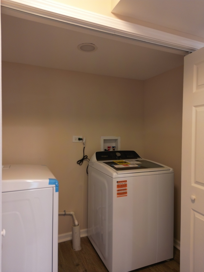 1338 Jill Terrace Homewood, IL 60430 - Photo 20 of 20 a utility room with dryer and washer