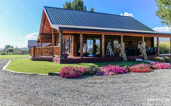 $829,000 | 27 Baker Road, Salmon, ID 83467