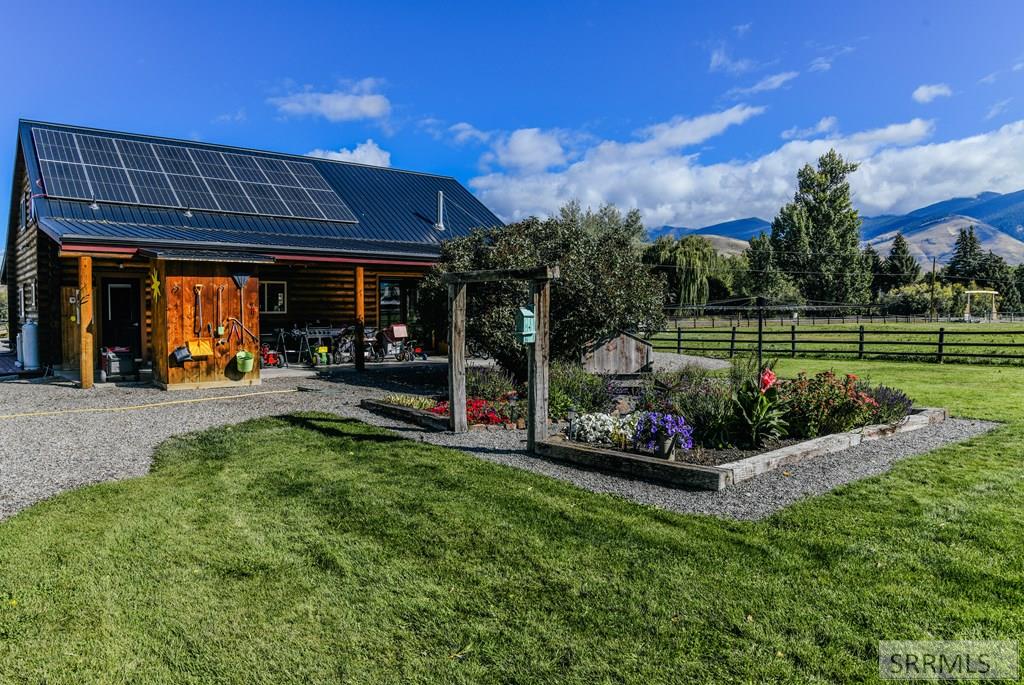 27 Baker Road Salmon, ID 83467 - Photo 14 of 54