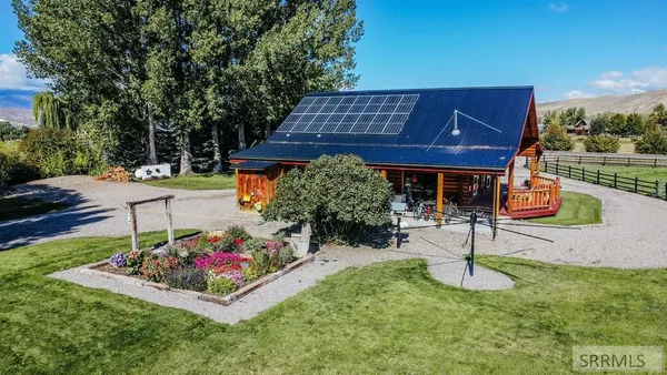 $829,000 | 27 Baker Road, Salmon, ID 83467