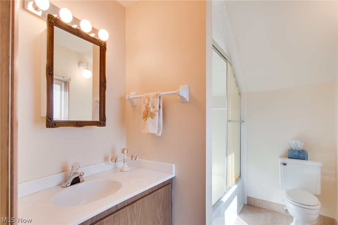 4979 Fairlawn Road Cleveland, OH 44124 - Photo 20 of 25 Gallery Image 20