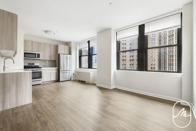 $5,400 | 15 Park Row, Unit 11M | Financial District
