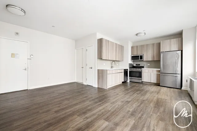 $5,400 | 15 Park Row, Unit 11M | Financial District