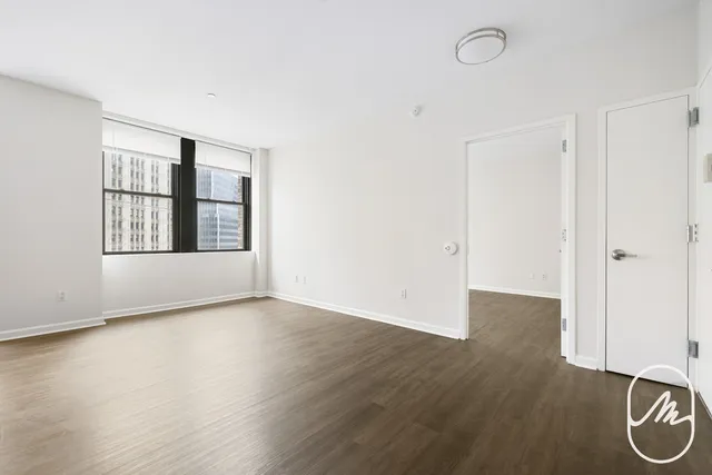$5,400 | 15 Park Row, Unit 11M | Financial District