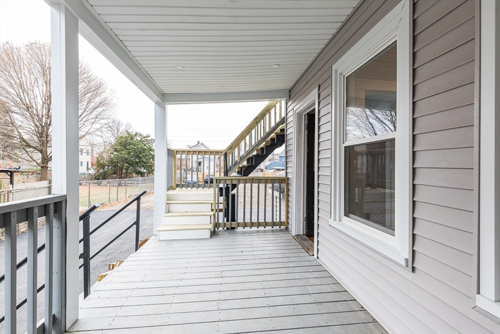 135 South Street Lynn, MA 01905 - Photo 4 of 42 Gallery Image 4