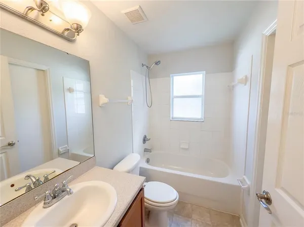 $332,000 | 3321 Enclave Boulevard, Mulberry, FL 33860