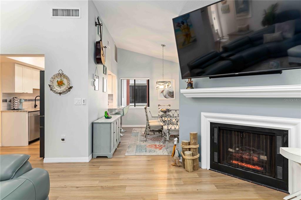 738 Sorrento Inlet, Unit 738 Nokomis, FL 34275 - Photo 13 of 65