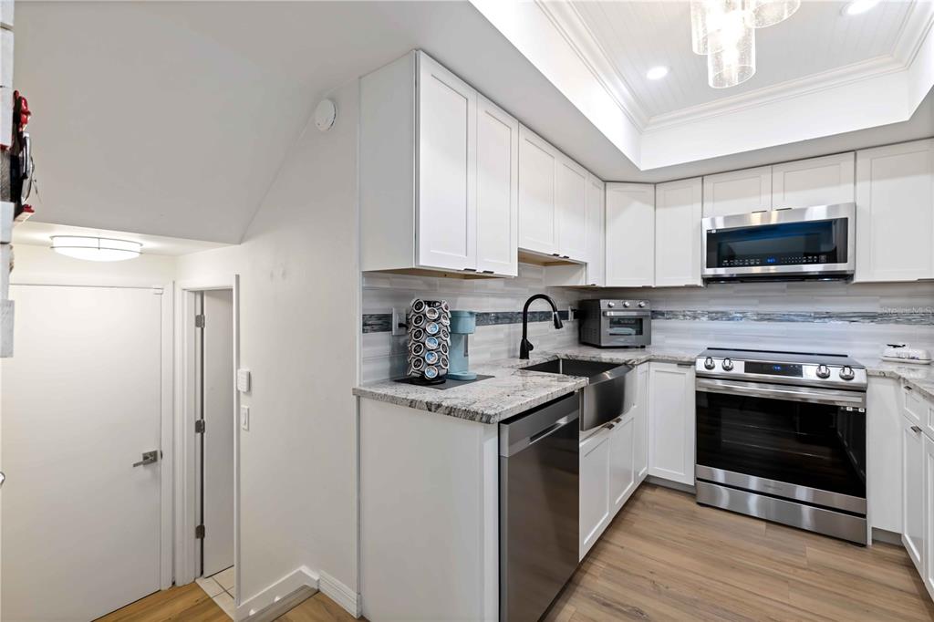 738 Sorrento Inlet, Unit 738 Nokomis, FL 34275 - Photo 18 of 65