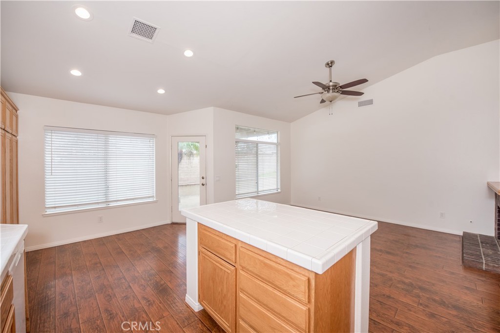 2935 Vera Cruz Corona, CA 92882 - Photo 12 of 35