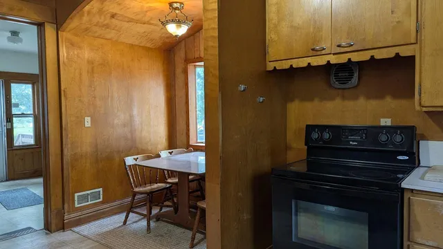 $335,000 | 209 Oak Avenue Southwest, Montgomery, MN 56069