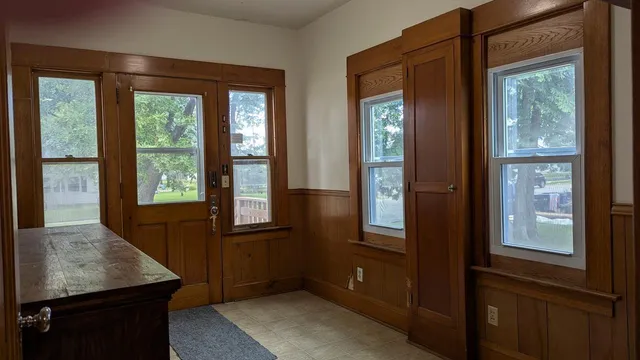 $335,000 | 209 Oak Avenue Southwest, Montgomery, MN 56069