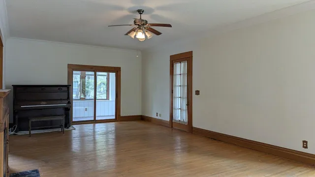 $335,000 | 209 Oak Avenue Southwest, Montgomery, MN 56069