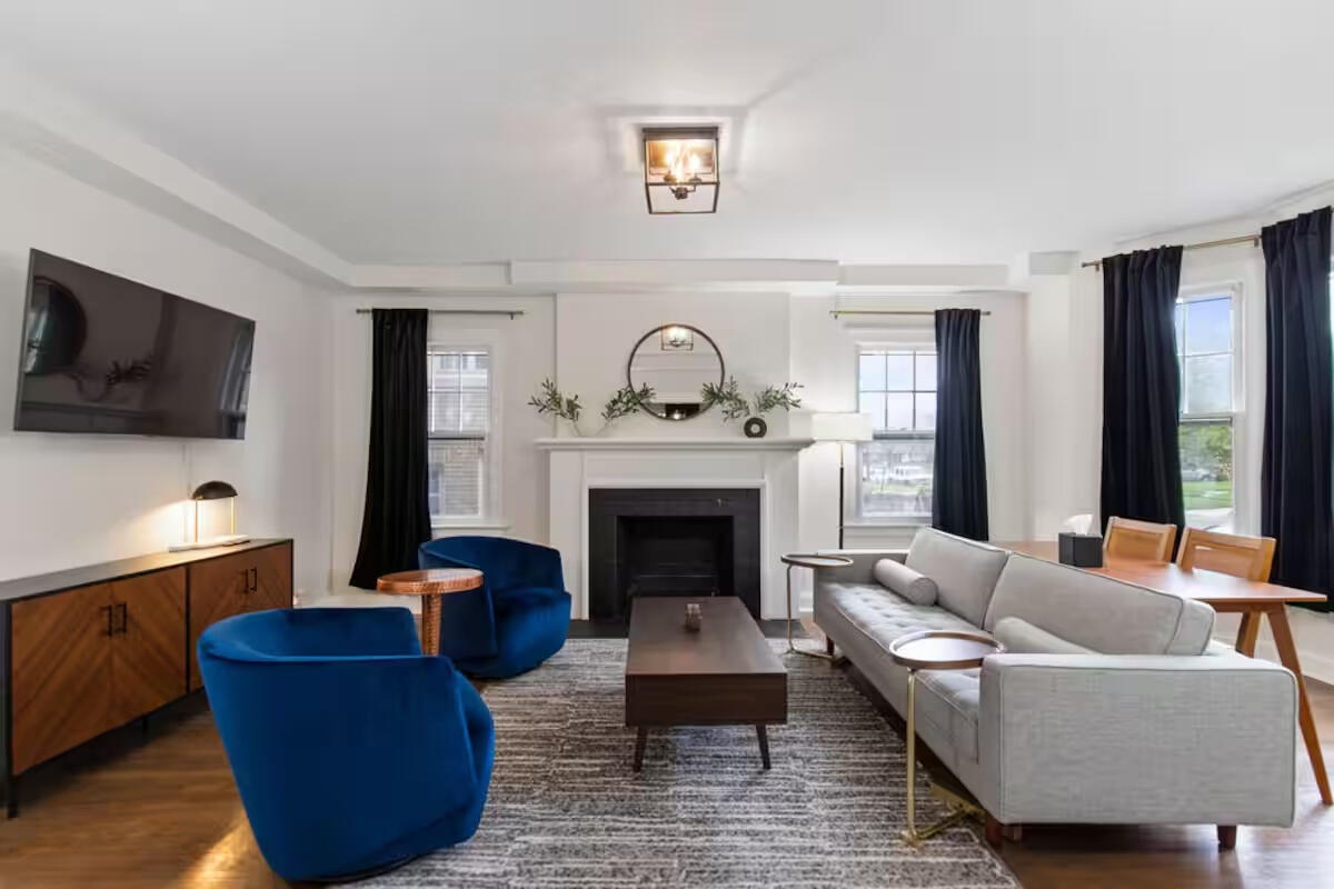 2281 Atkinson Street Detroit, MI 48206 - Photo 4 of 20 ec1d8718-0985-4ef4-a053-a82b7869800c