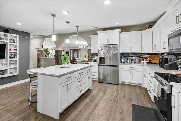 $700,000 | 17136 FM 1484 Road, Conroe, TX 77303
