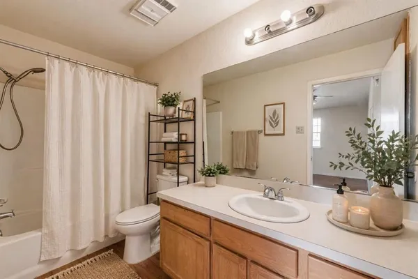 $1,085 | 619 Race Street, Crowley, TX 76036