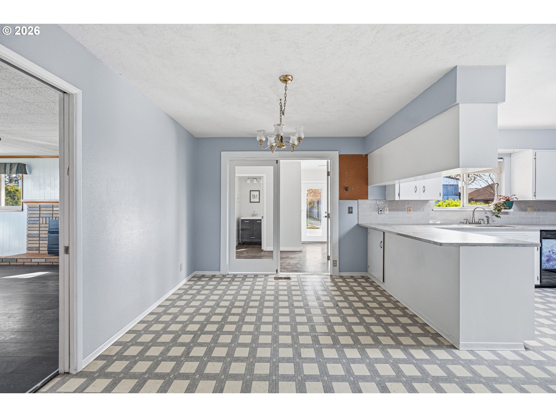 704 Toliver Road Molalla, OR 97038 - Photo 10 of 32