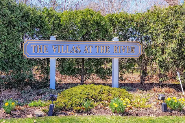 $429,900 | 2923 Villa Lane, Benton Harbor, MI 49022