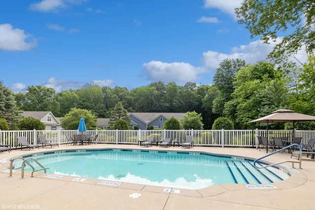 $429,900 | 2923 Villa Lane, Benton Harbor, MI 49022