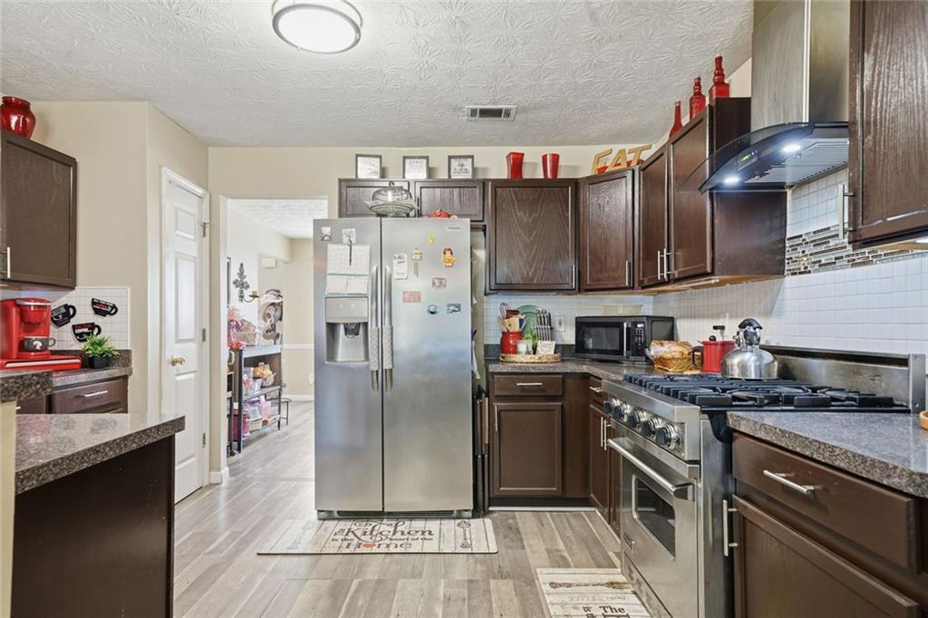 7875 Providence Point Way Lithonia, GA 30058 - Photo 10 of 38