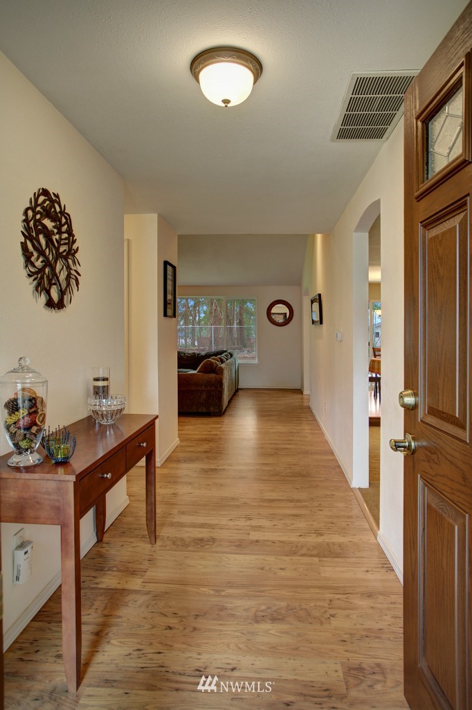 220 Elma Place Southeast Renton, WA 98059 - Photo 2 of 14
