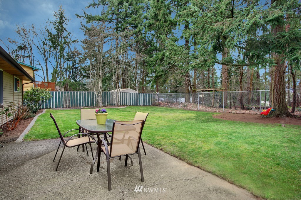 220 Elma Place Southeast Renton, WA 98059 - Photo 14 of 14