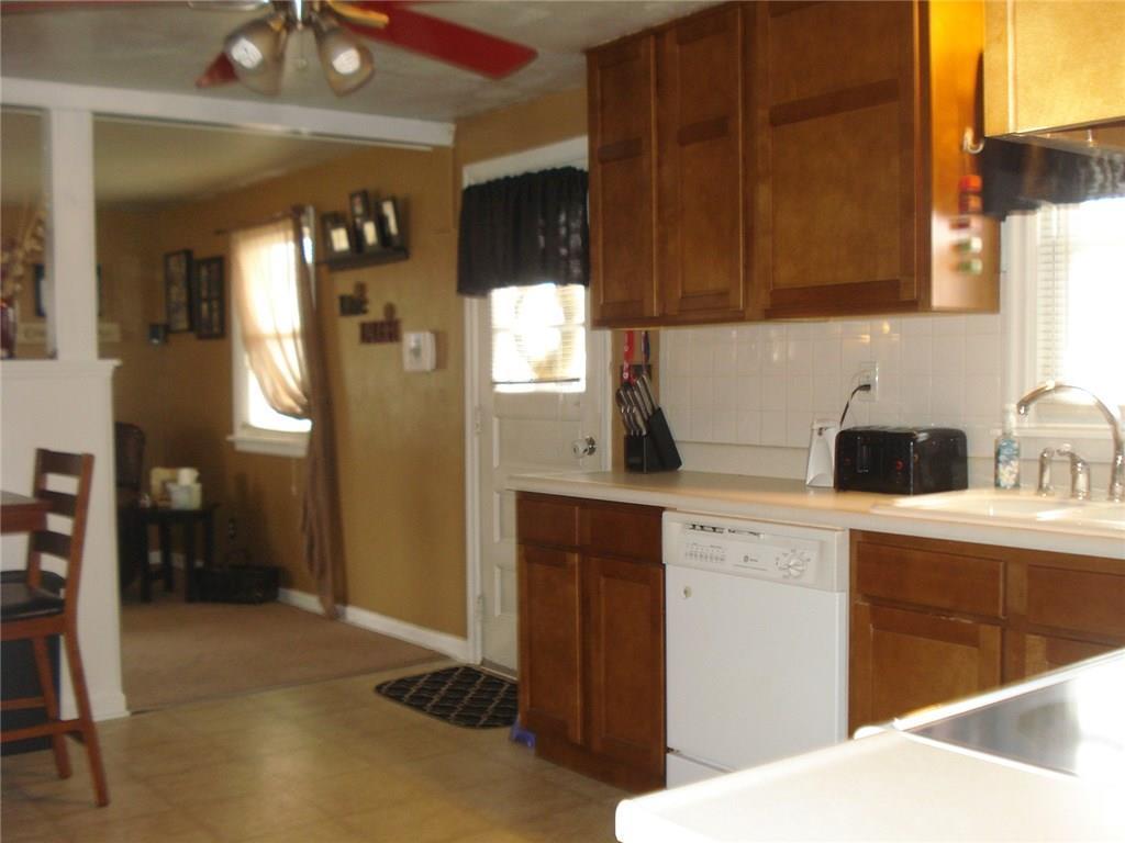 1031 Fruitland Road Springfield, OH 45503 - Photo 6 of 14