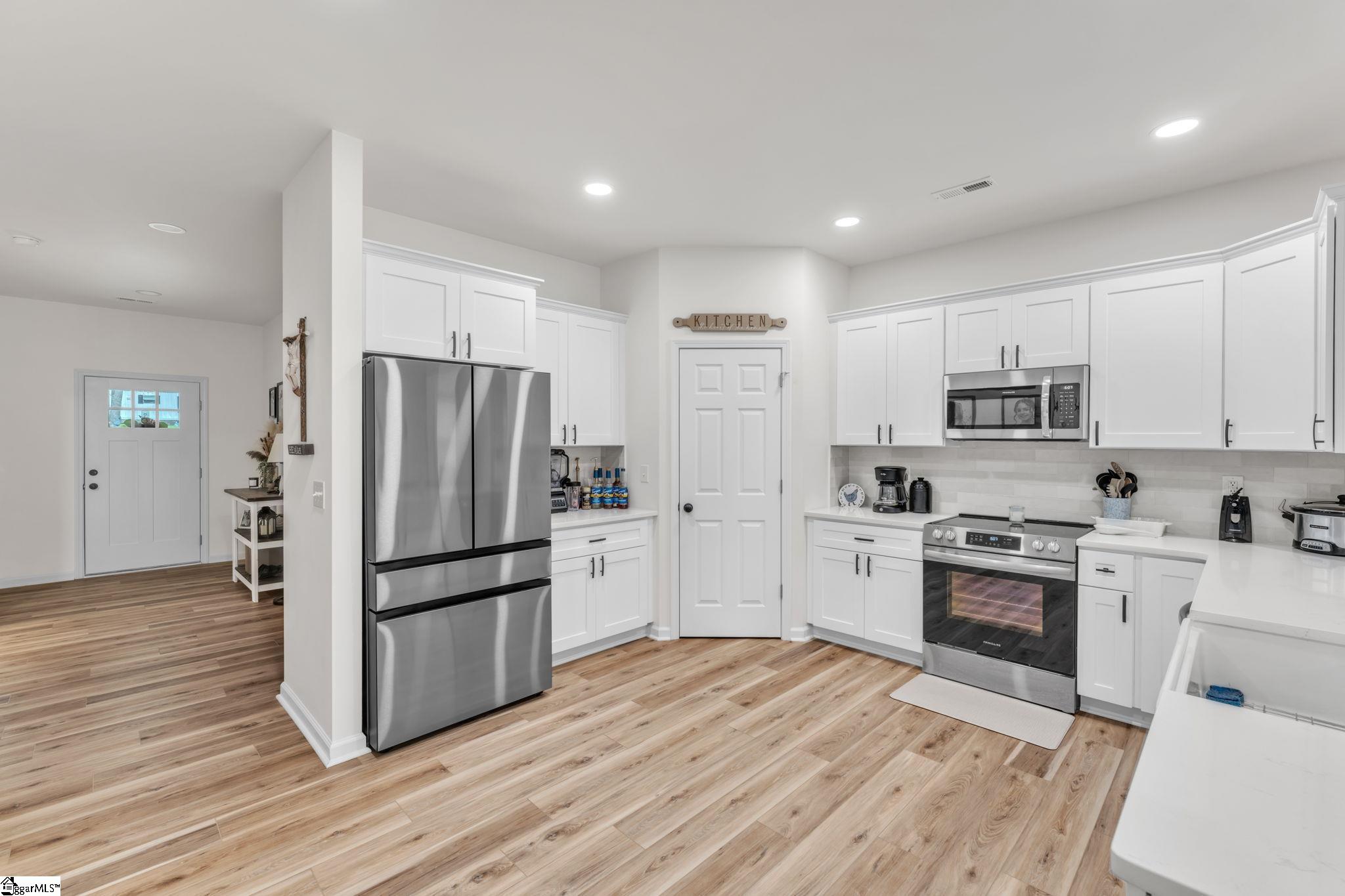 404 Burrell Street Pendleton, SC 29670 - Photo 13 of 33
