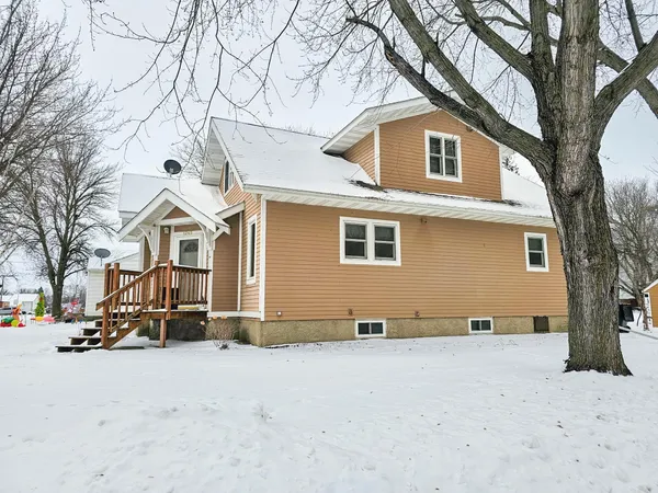 $155,000 | 1249 Oak Street, Wabasso, MN 56293