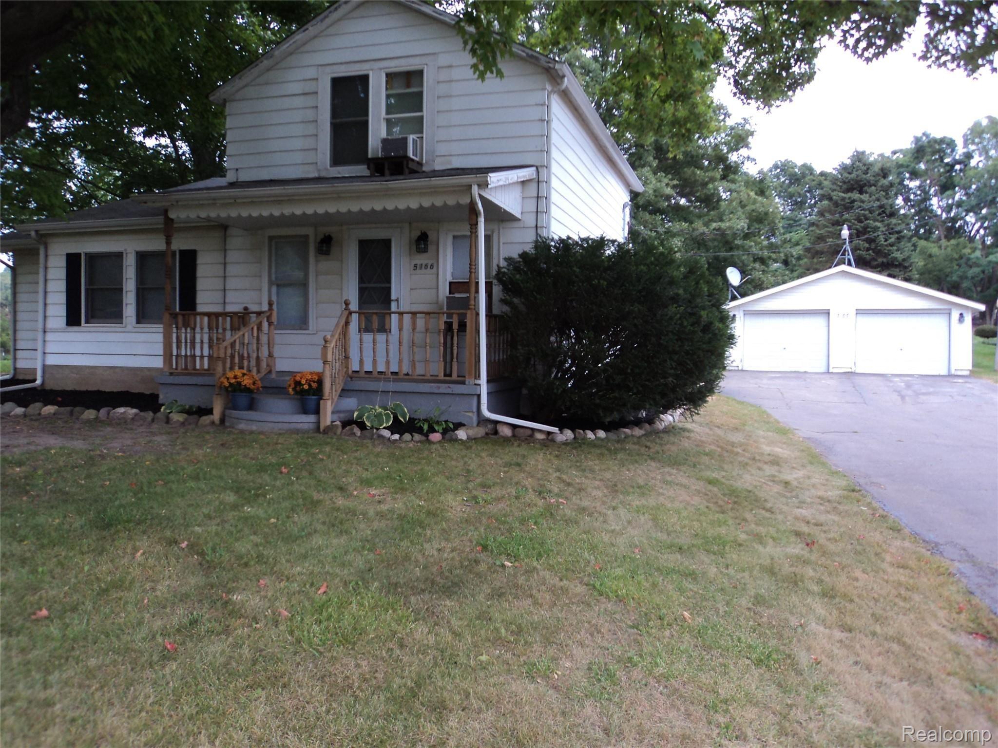 5166 Fenton Road Fenton, MI 48430 - Photo 1 of 22 DSC08794.JPG